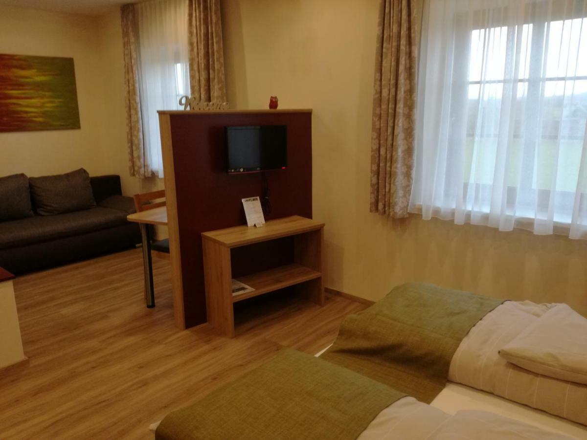 Hotel - Garni Mittelpunkt-Europa Gmbh Braunau am Inn Luaran gambar